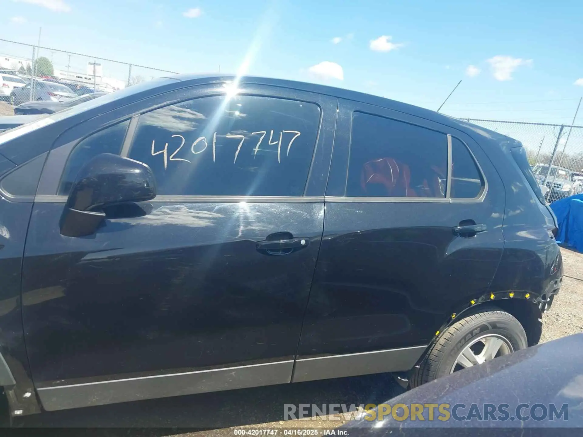 15 Photograph of a damaged car KL7CJKSB9LB317981 CHEVROLET TRAX 2020