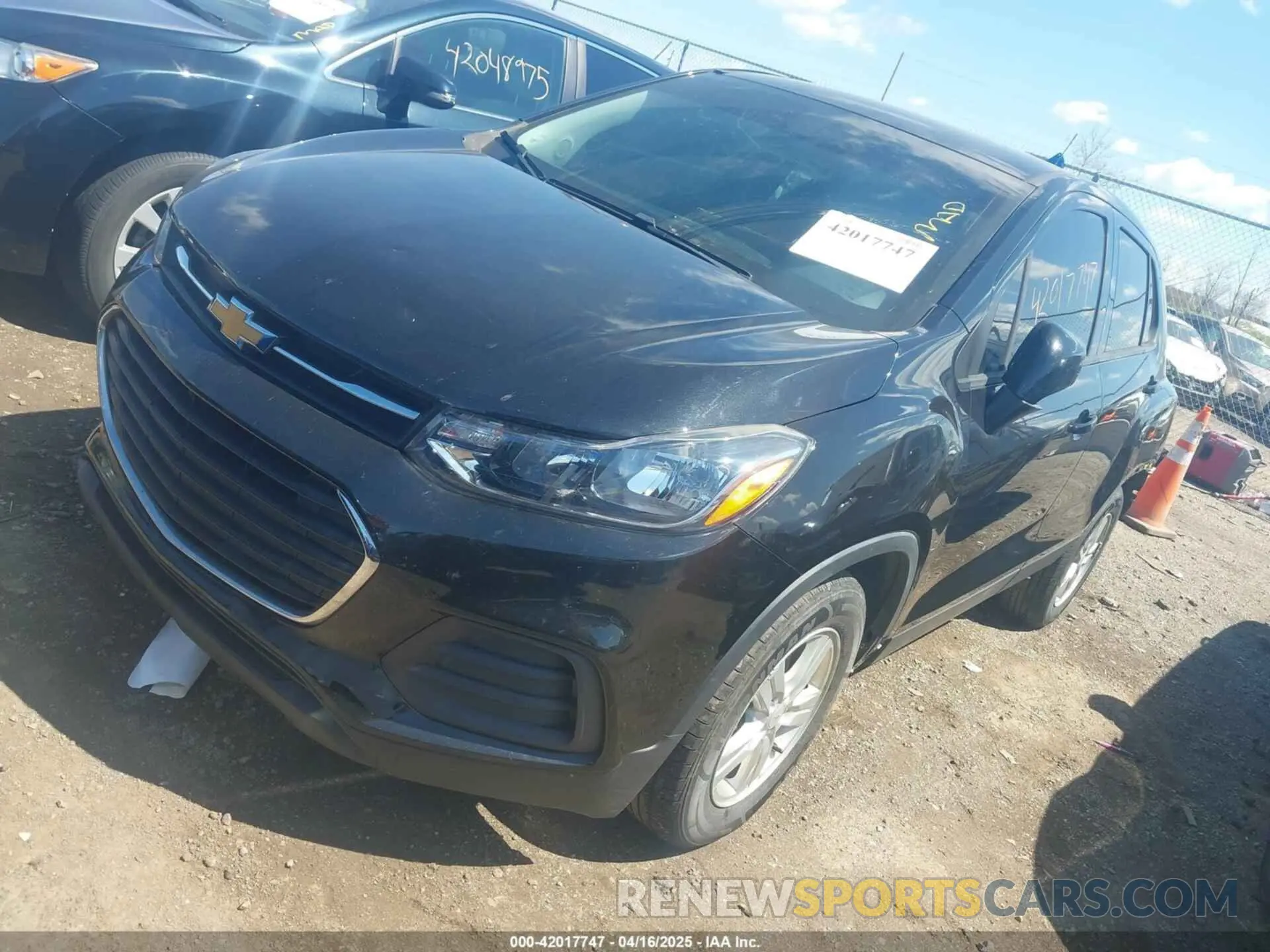 2 Photograph of a damaged car KL7CJKSB9LB317981 CHEVROLET TRAX 2020