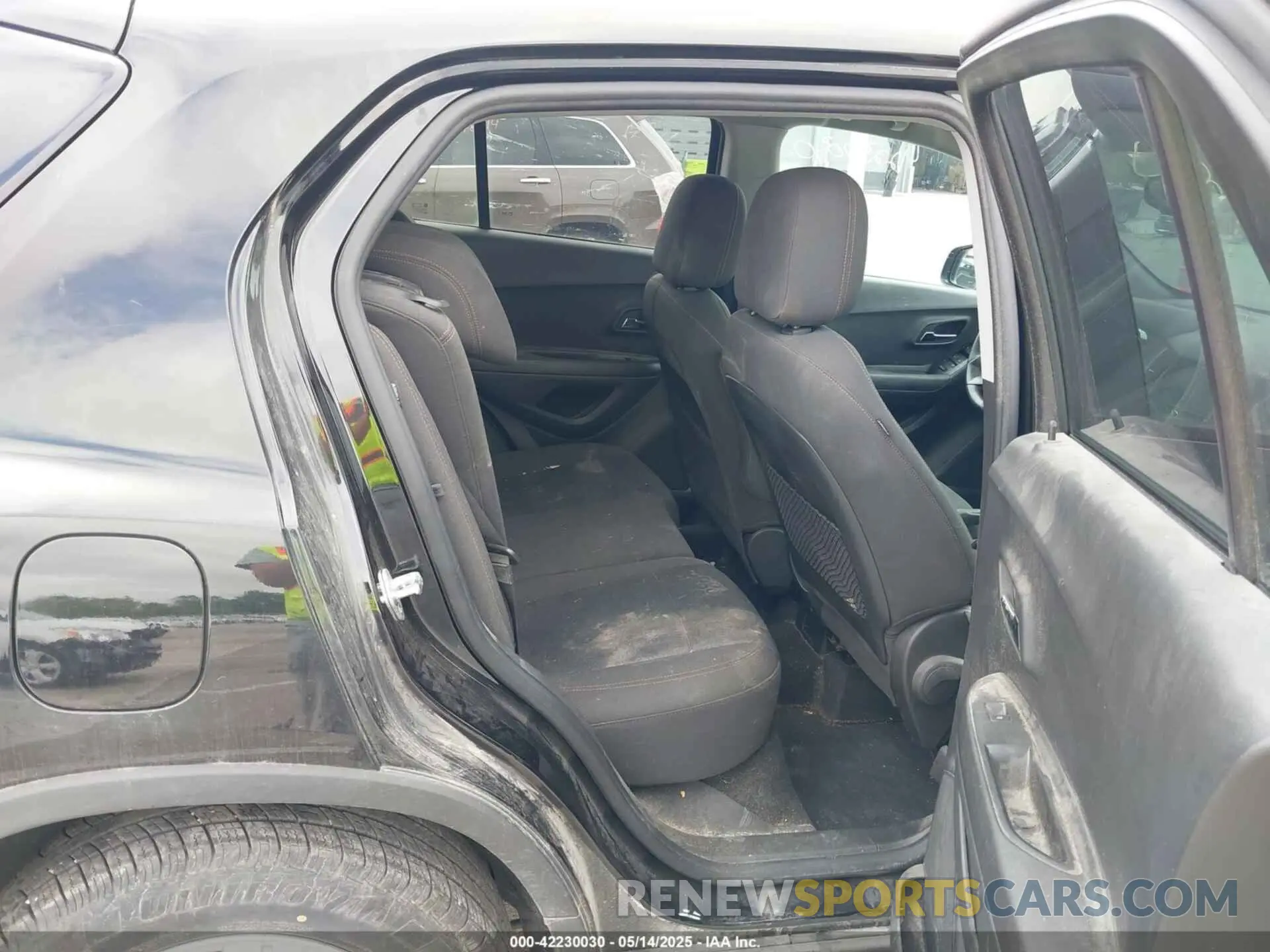 8 Photograph of a damaged car KL7CJKSBXLB020458 CHEVROLET TRAX 2020