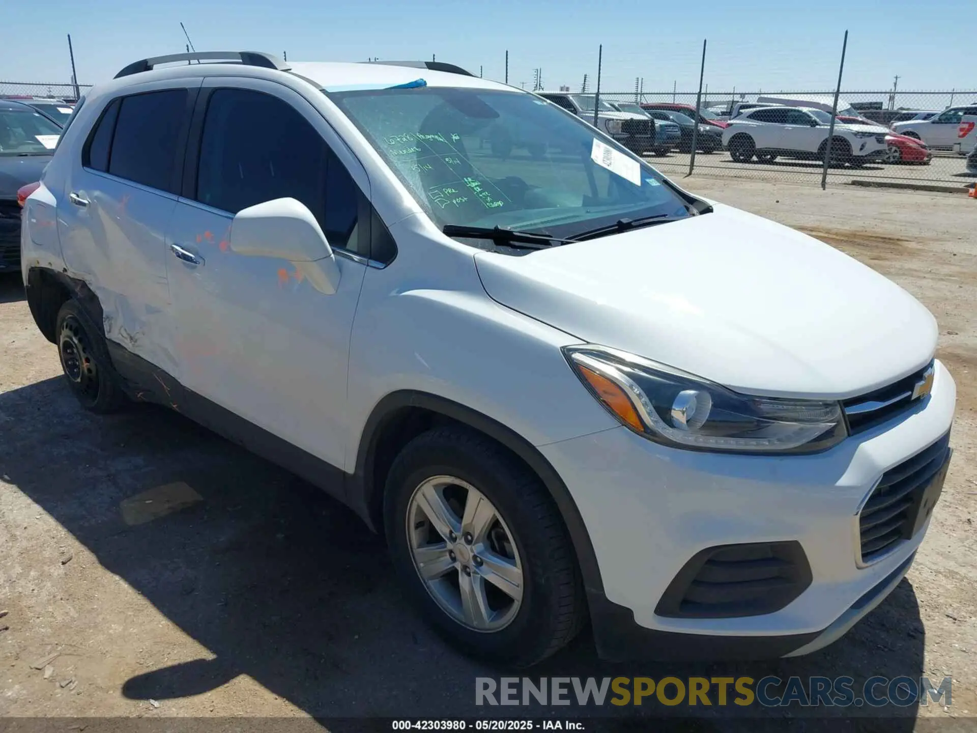 1 Photograph of a damaged car KL7CJLSB0LB070677 CHEVROLET TRAX 2020