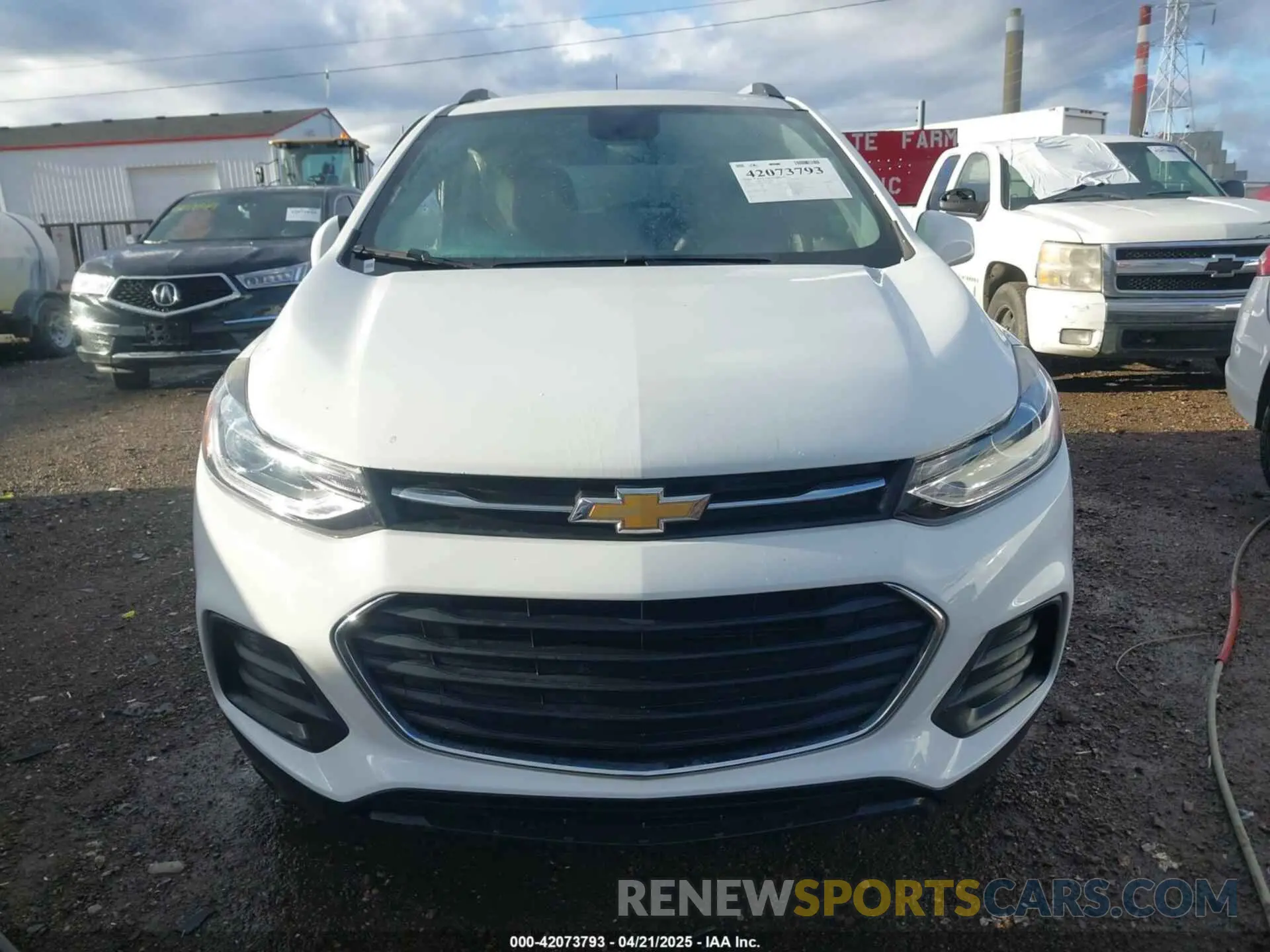 11 Photograph of a damaged car KL7CJLSB0LB083963 CHEVROLET TRAX 2020