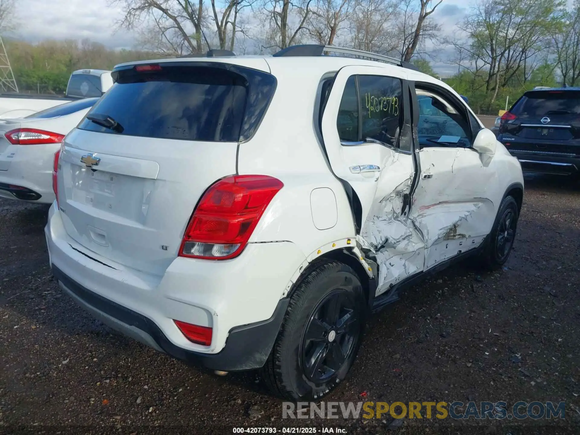 6 Photograph of a damaged car KL7CJLSB0LB083963 CHEVROLET TRAX 2020