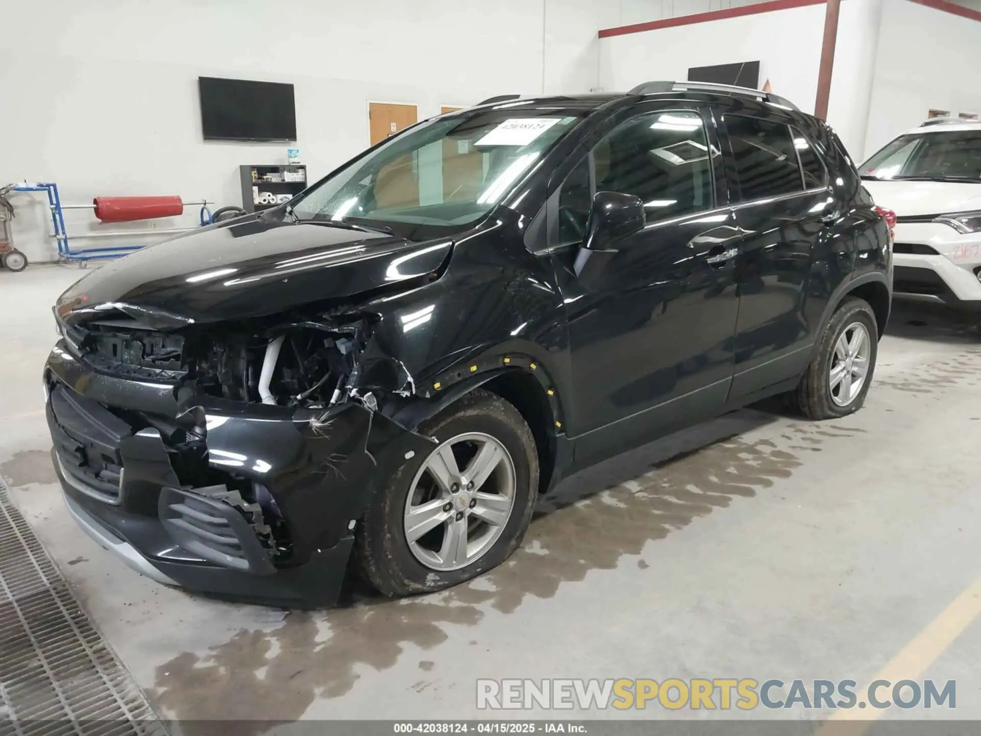 2 Photograph of a damaged car KL7CJLSB0LB092579 CHEVROLET TRAX 2020