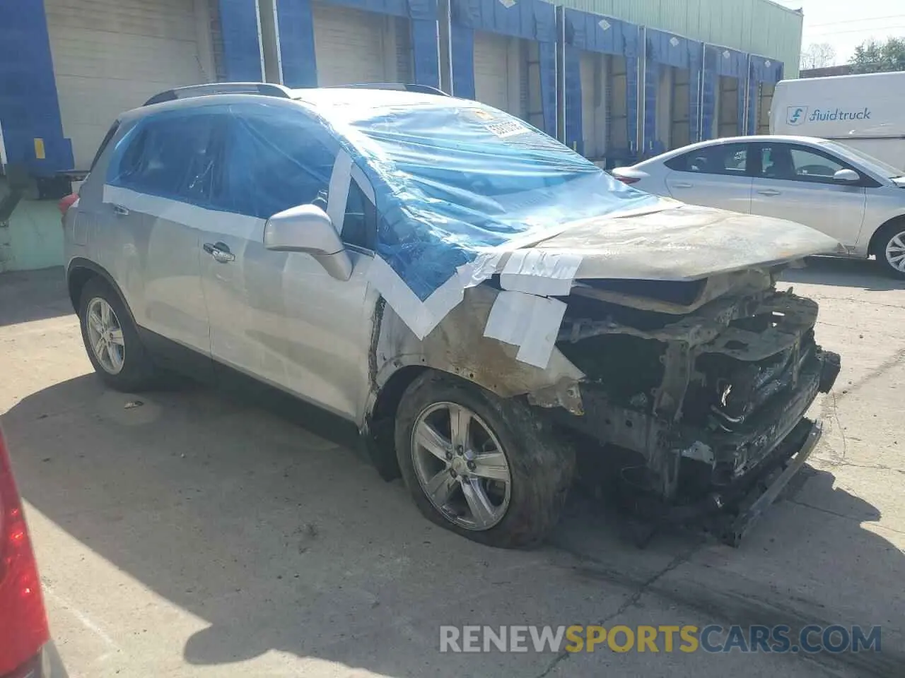 4 Photograph of a damaged car KL7CJLSB1LB015932 CHEVROLET TRAX 2020