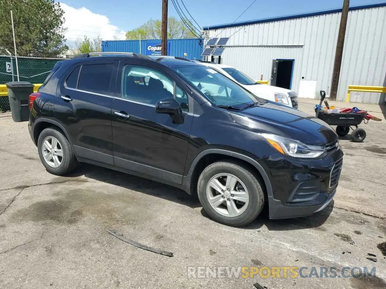 4 Photograph of a damaged car KL7CJLSB1LB017566 CHEVROLET TRAX 2020