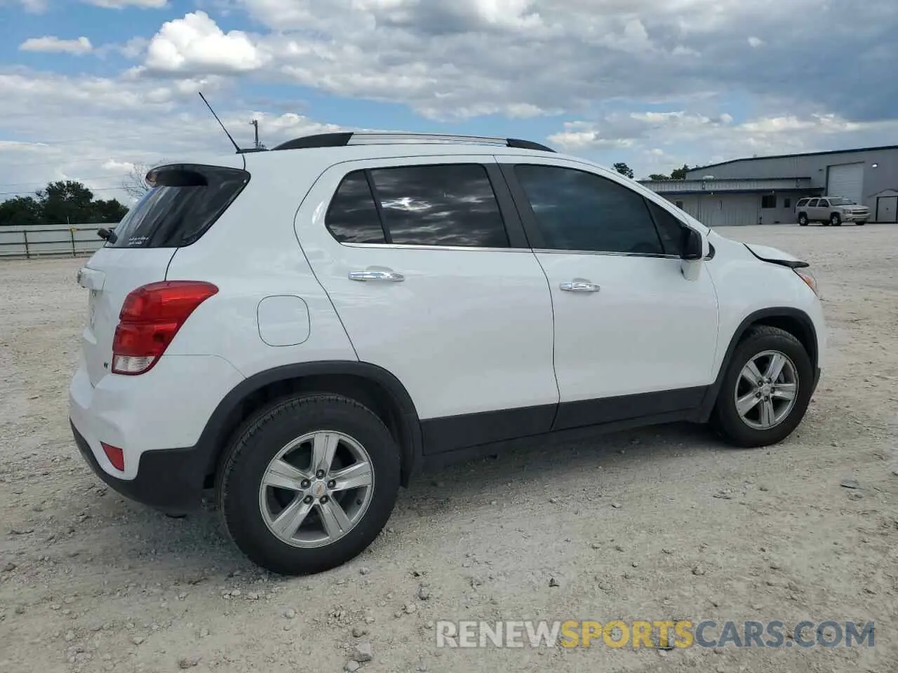 3 Photograph of a damaged car KL7CJLSB1LB043942 CHEVROLET TRAX 2020