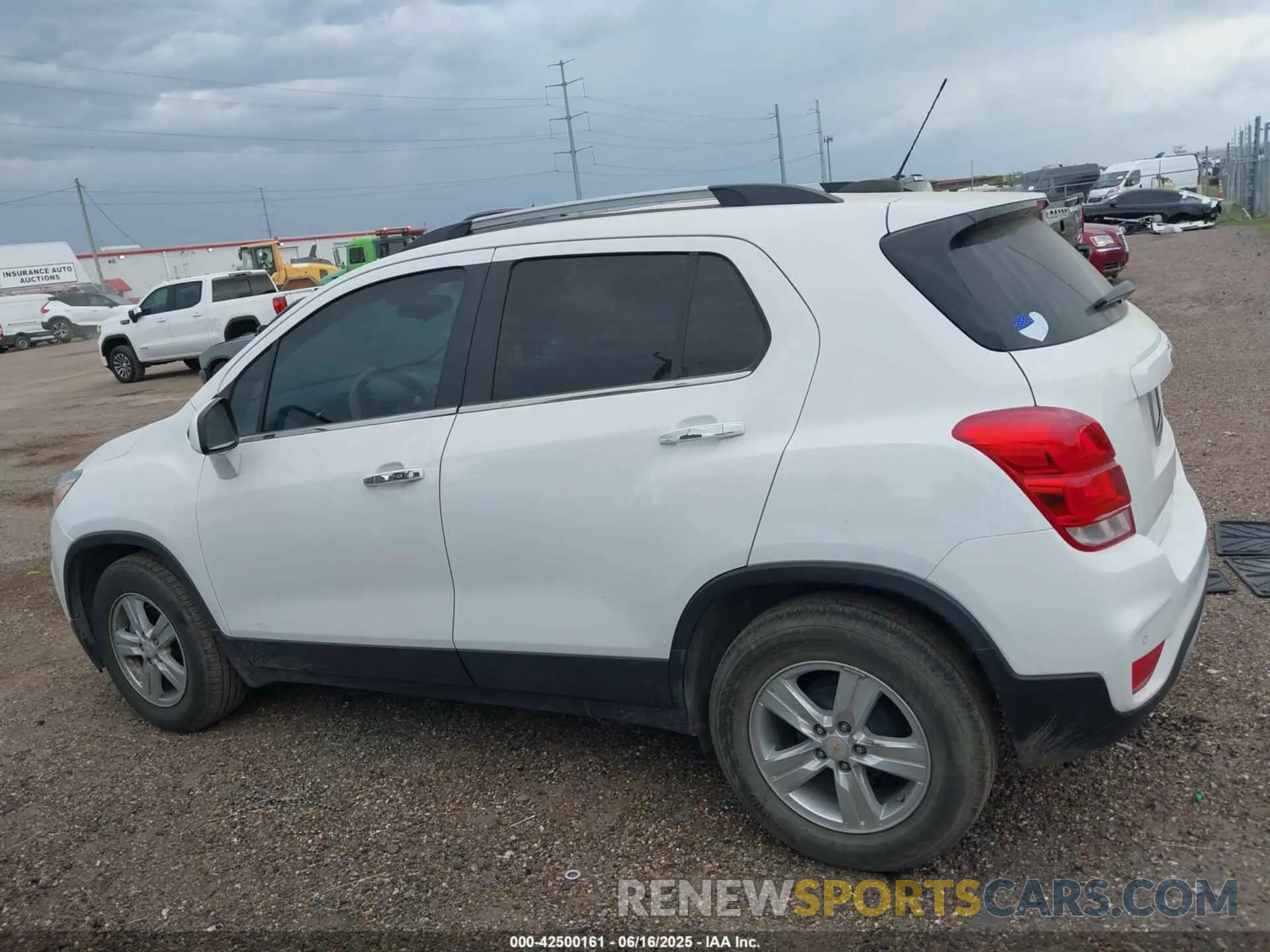 14 Photograph of a damaged car KL7CJLSB1LB058487 CHEVROLET TRAX 2020