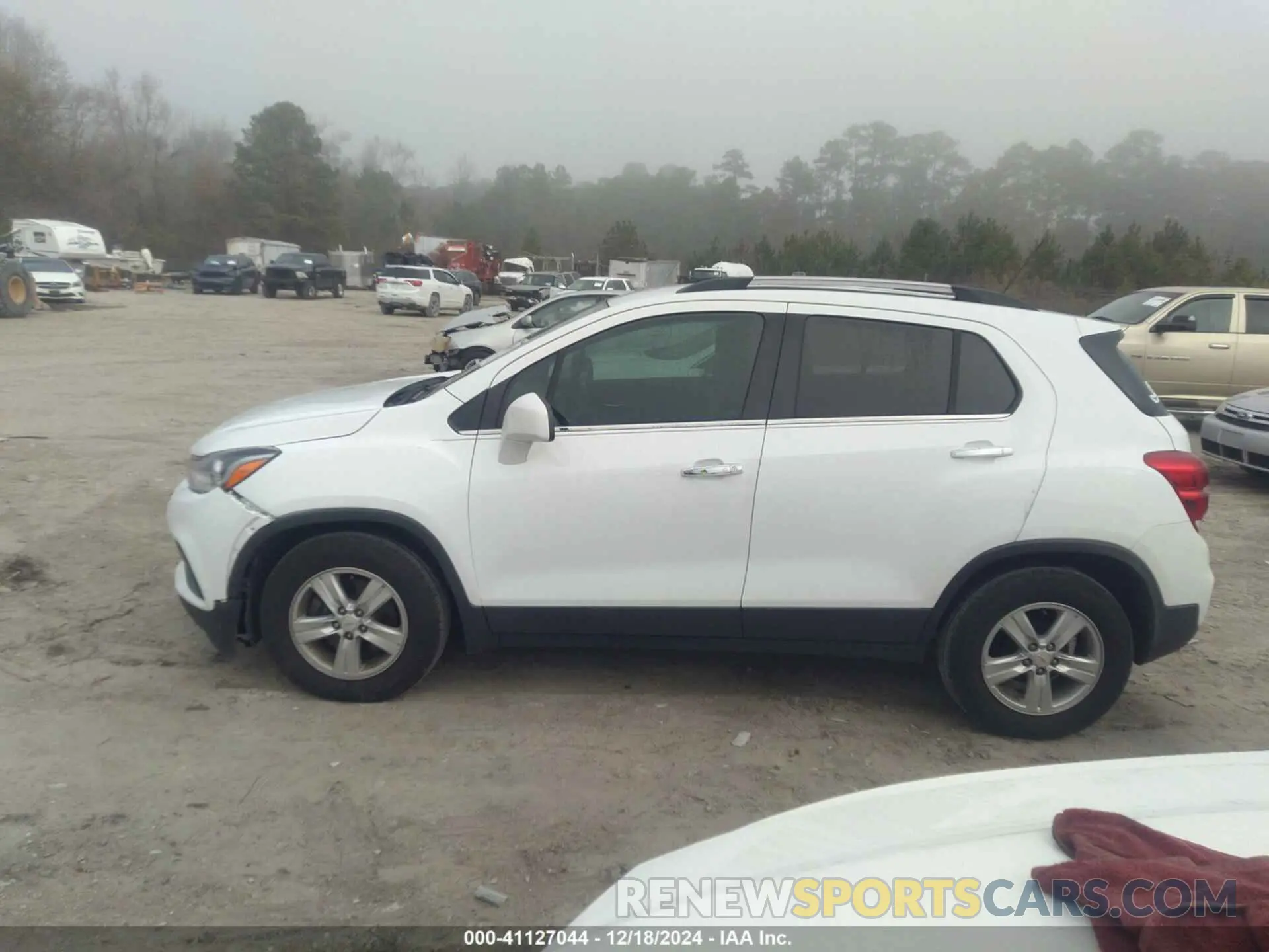 14 Photograph of a damaged car KL7CJLSB1LB075192 CHEVROLET TRAX 2020