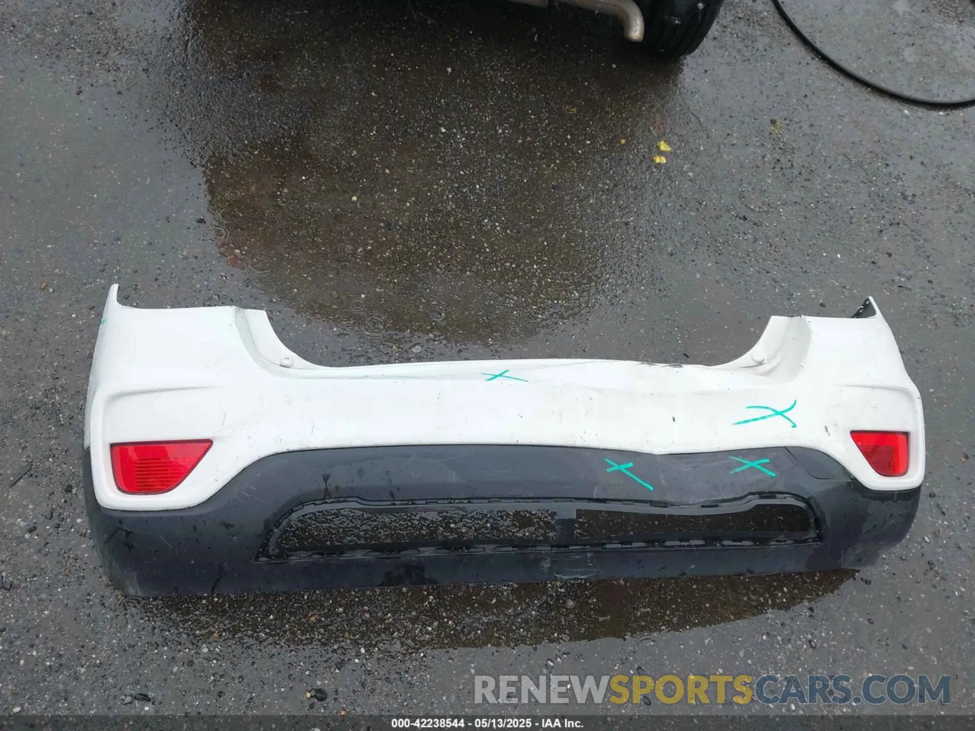 12 Photograph of a damaged car KL7CJLSB2LB006897 CHEVROLET TRAX 2020