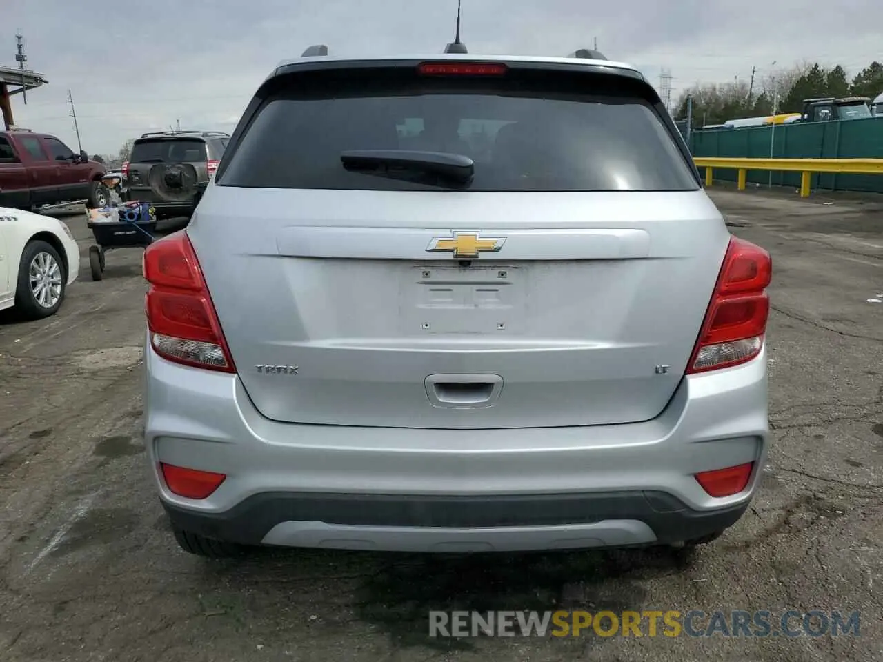 6 Photograph of a damaged car KL7CJLSB2LB009363 CHEVROLET TRAX 2020