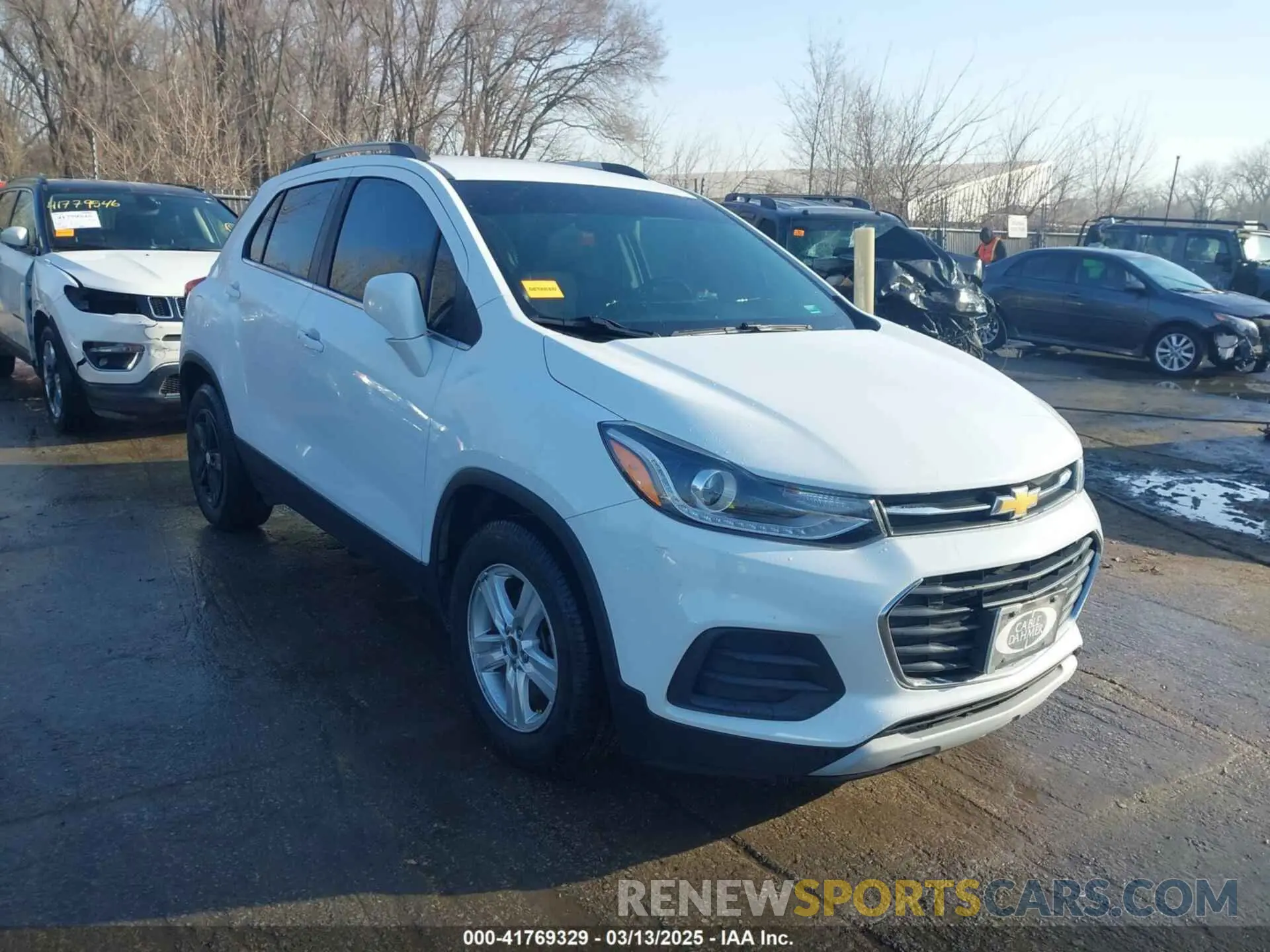1 Photograph of a damaged car KL7CJLSB2LB322171 CHEVROLET TRAX 2020