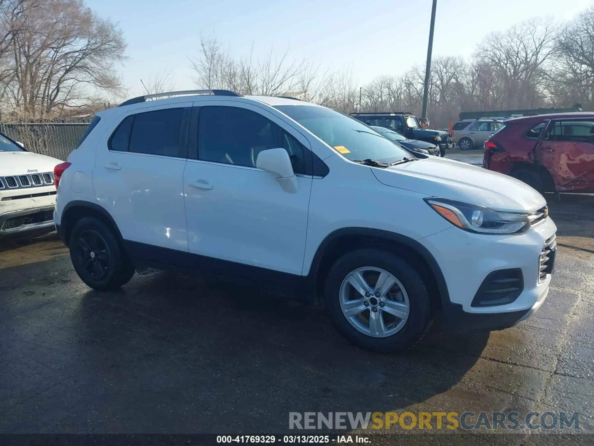 13 Photograph of a damaged car KL7CJLSB2LB322171 CHEVROLET TRAX 2020