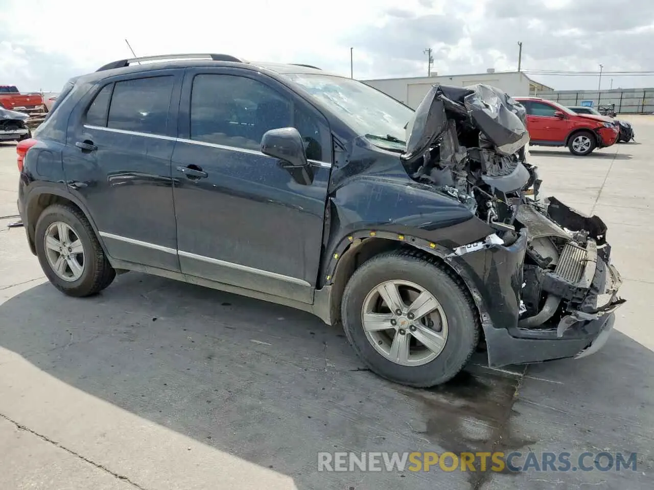 4 Photograph of a damaged car KL7CJLSB2LB336829 CHEVROLET TRAX 2020
