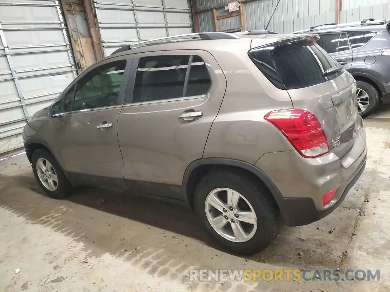 2 Photograph of a damaged car KL7CJLSB2LB348852 CHEVROLET TRAX 2020