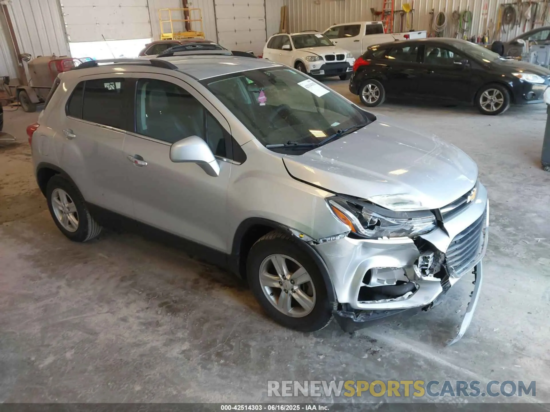 1 Photograph of a damaged car KL7CJLSB3LB027497 CHEVROLET TRAX 2020
