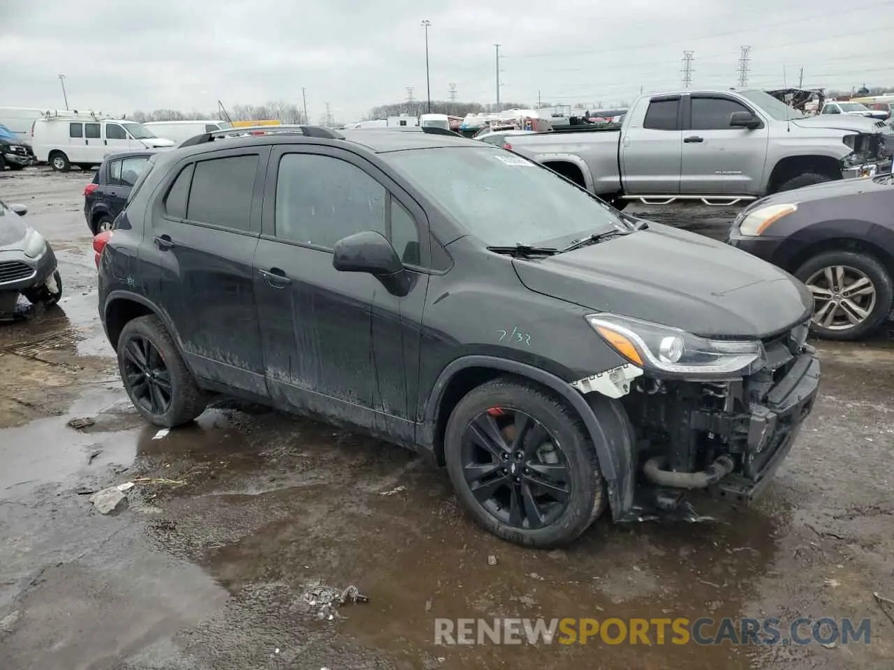 4 Photograph of a damaged car KL7CJLSB3LB333292 CHEVROLET TRAX 2020