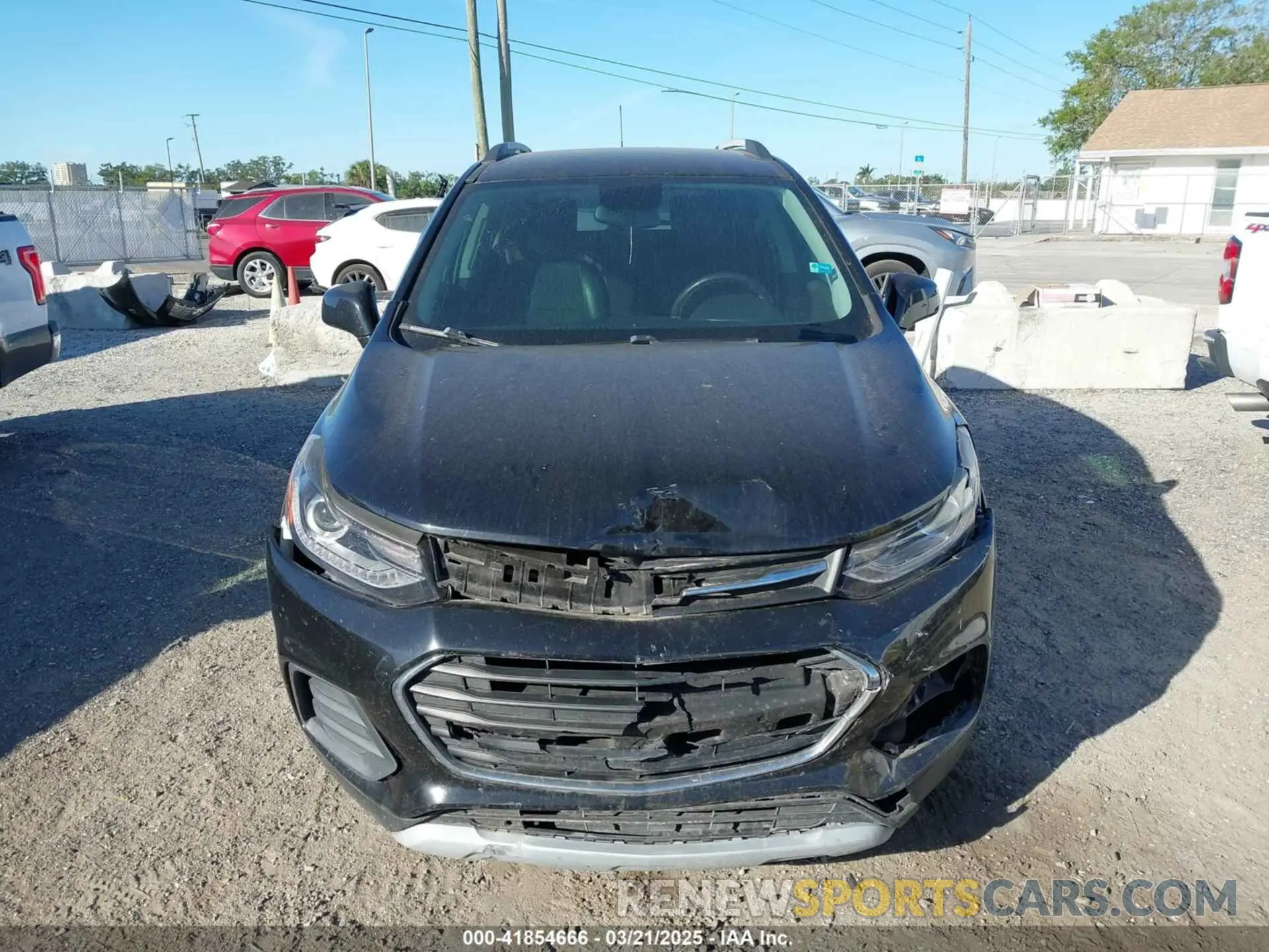 12 Photograph of a damaged car KL7CJLSB4LB011695 CHEVROLET TRAX 2020