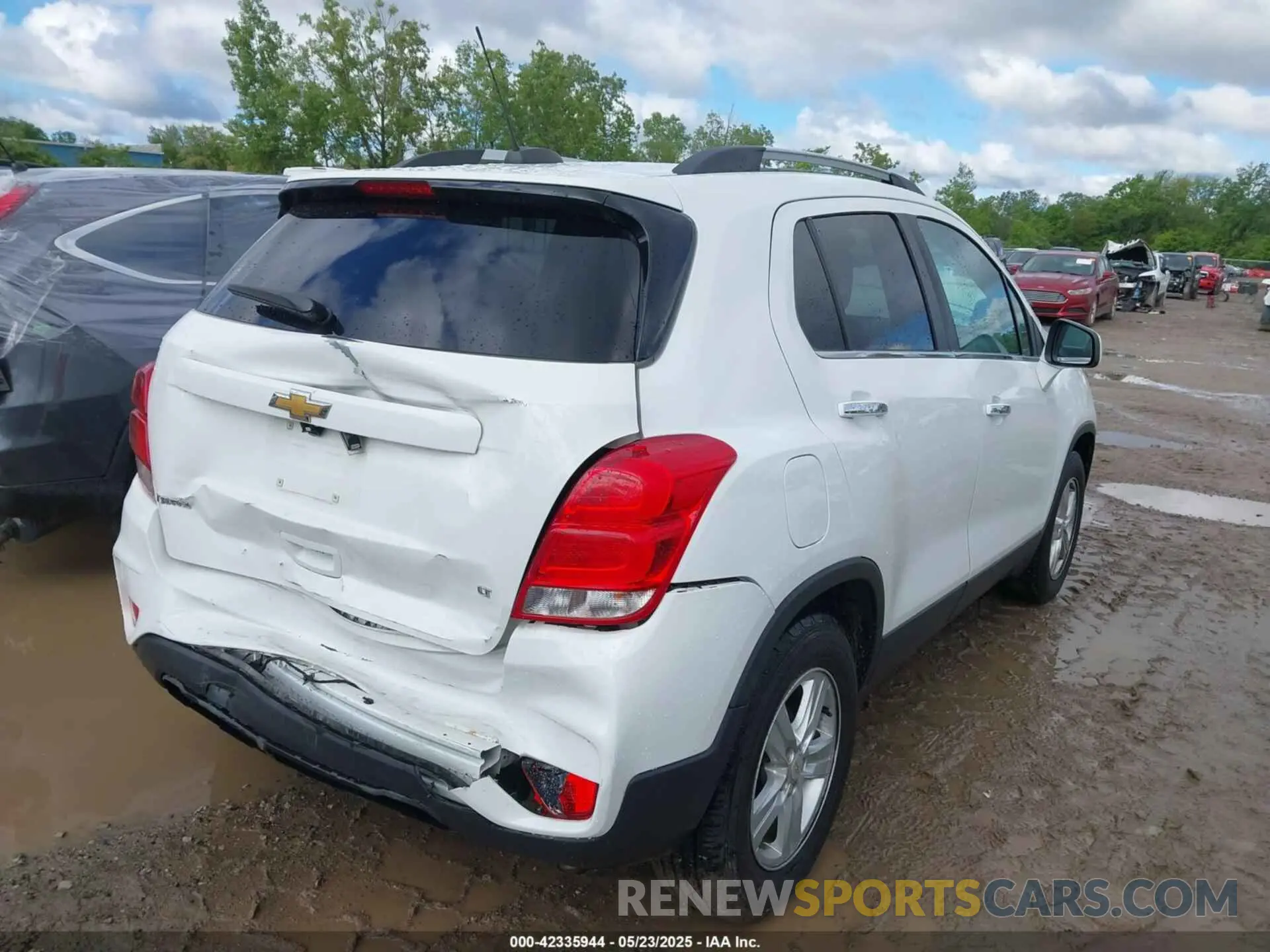 4 Photograph of a damaged car KL7CJLSB4LB069208 CHEVROLET TRAX 2020