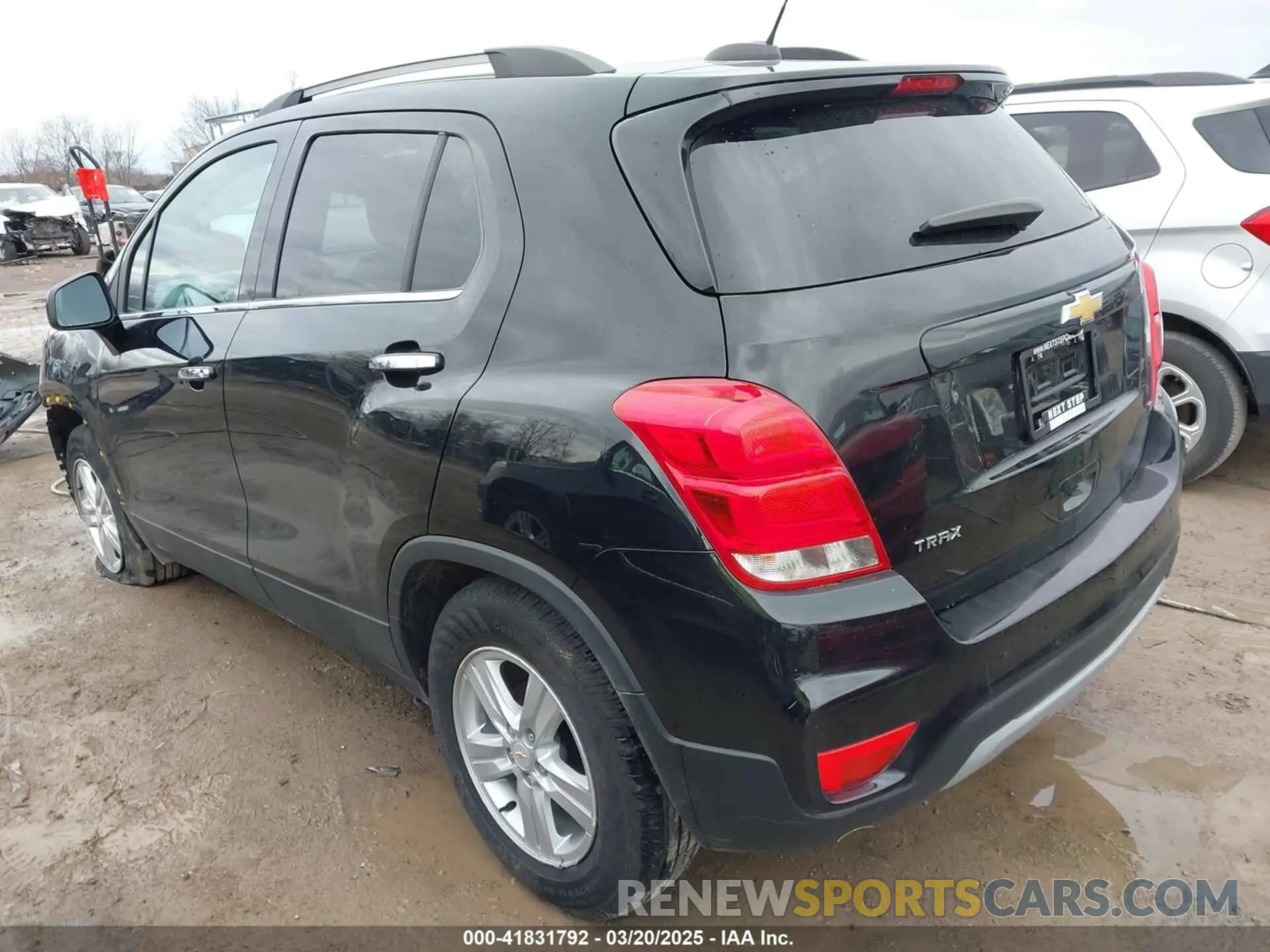 3 Photograph of a damaged car KL7CJLSB4LB092584 CHEVROLET TRAX 2020