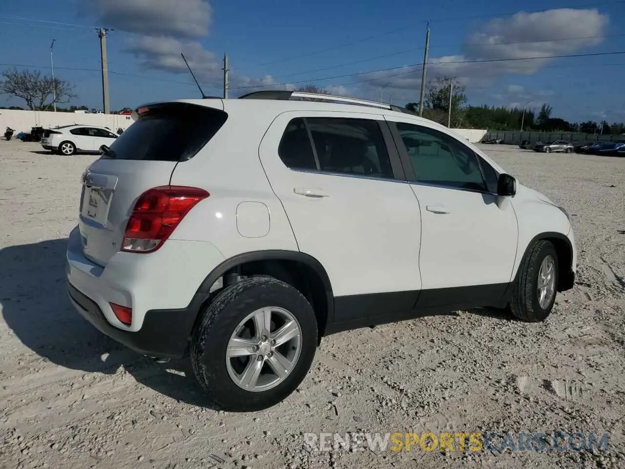 3 Photograph of a damaged car KL7CJLSB4LB339988 CHEVROLET TRAX 2020