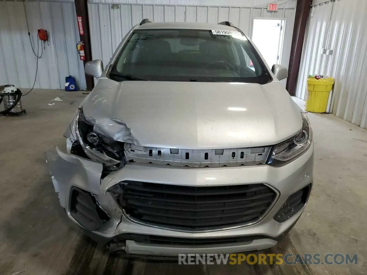 5 Photograph of a damaged car KL7CJLSB5LB017554 CHEVROLET TRAX 2020