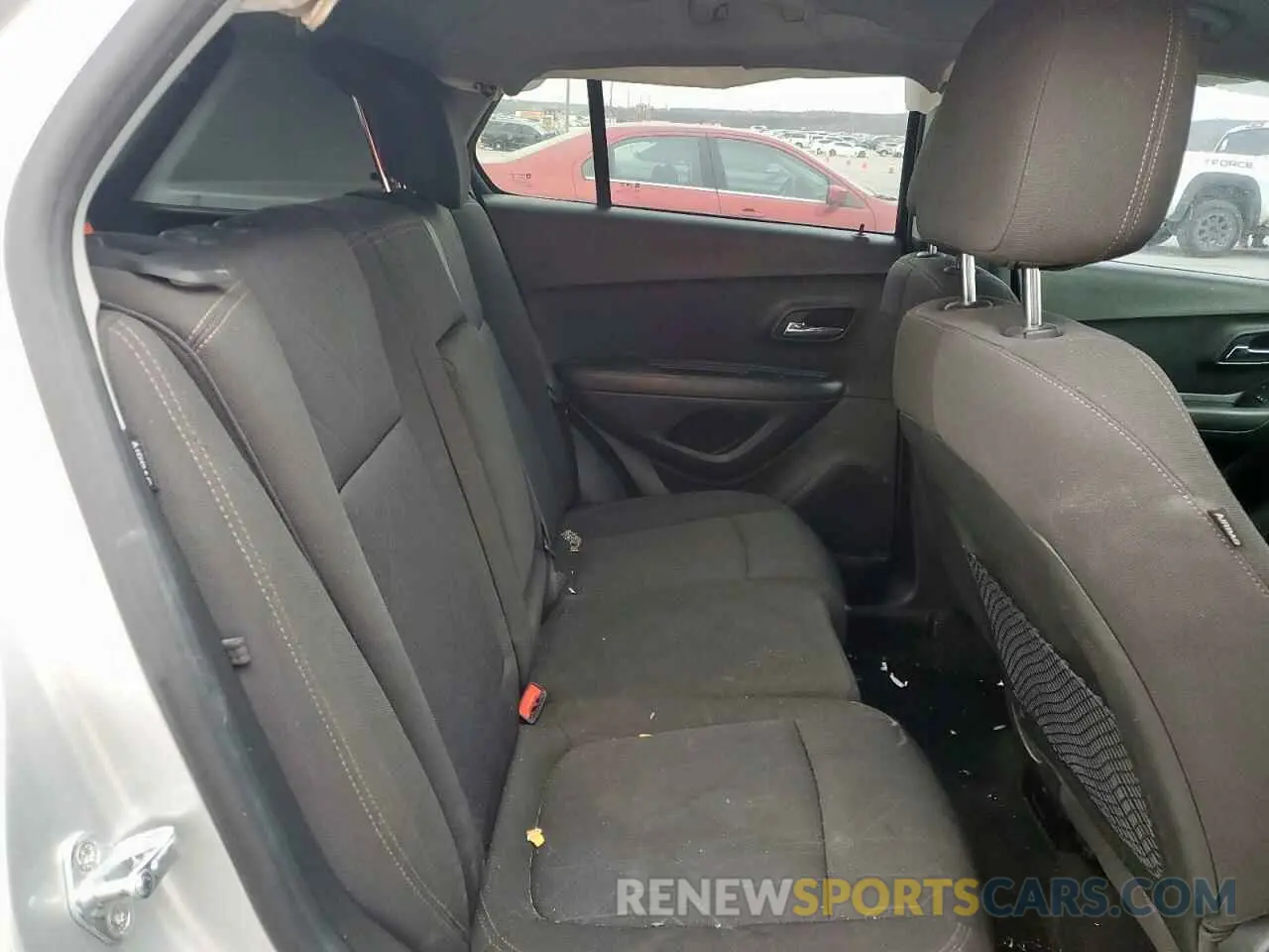 11 Photograph of a damaged car KL7CJLSB5LB322407 CHEVROLET TRAX 2020