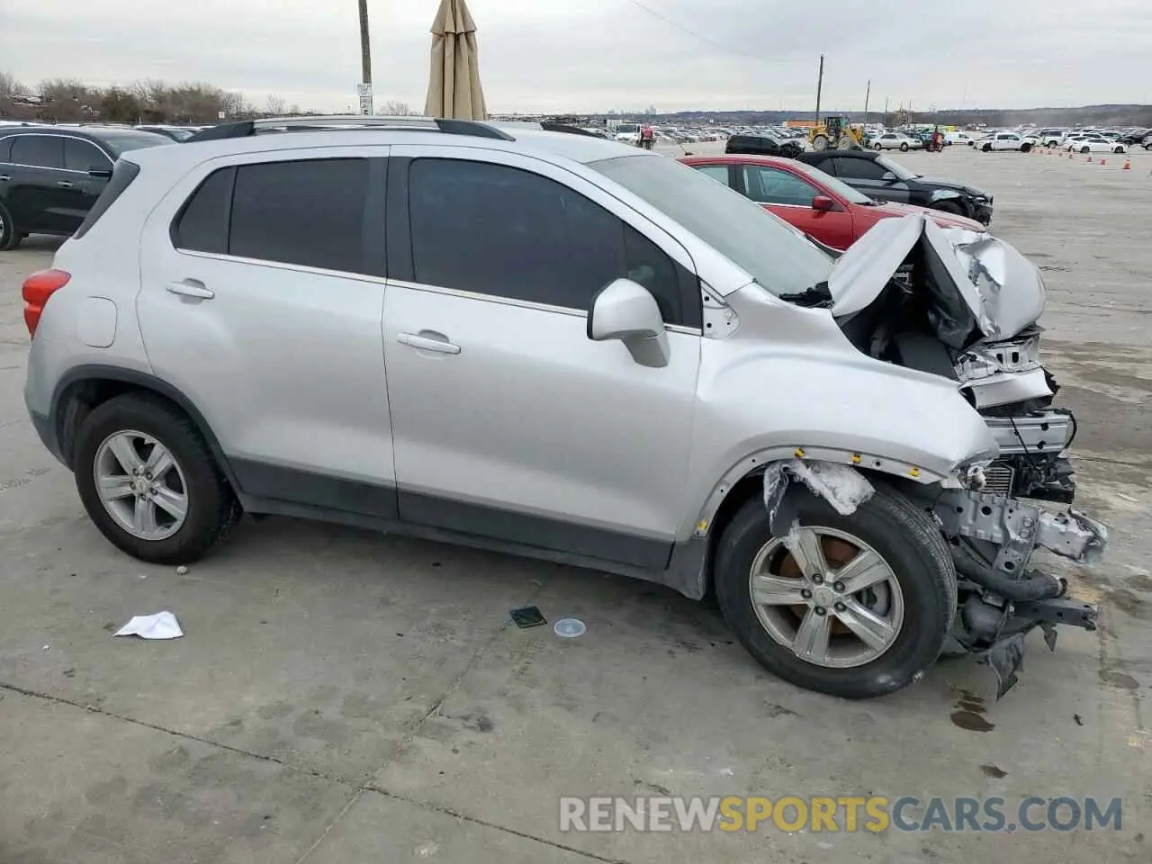 4 Photograph of a damaged car KL7CJLSB5LB322407 CHEVROLET TRAX 2020