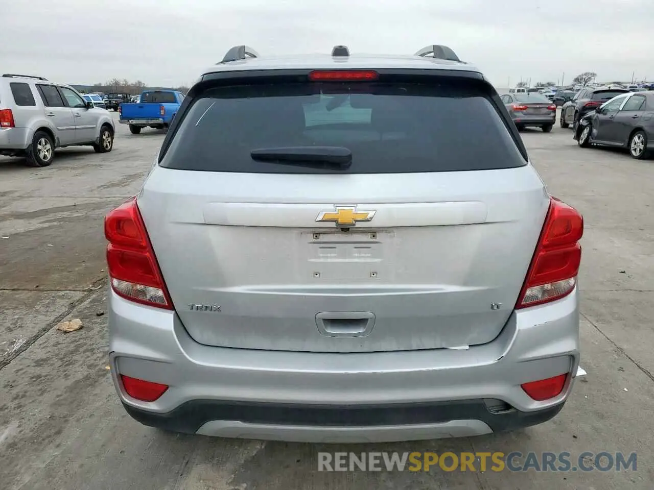6 Photograph of a damaged car KL7CJLSB5LB322407 CHEVROLET TRAX 2020