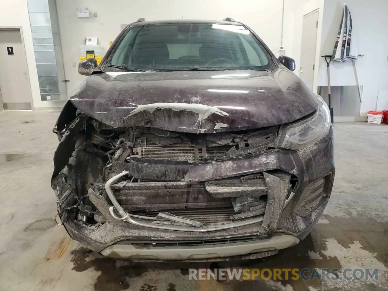 5 Photograph of a damaged car KL7CJLSB5LB334573 CHEVROLET TRAX 2020