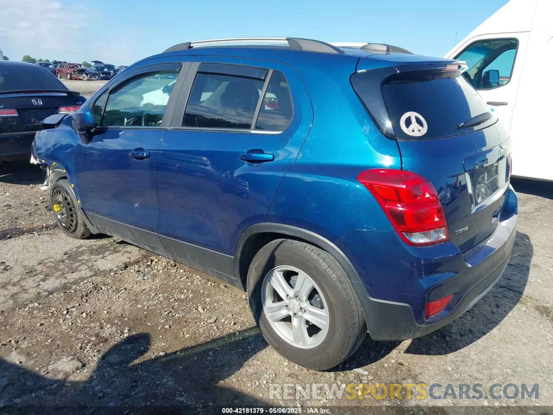3 Photograph of a damaged car KL7CJLSB5LB337747 CHEVROLET TRAX 2020