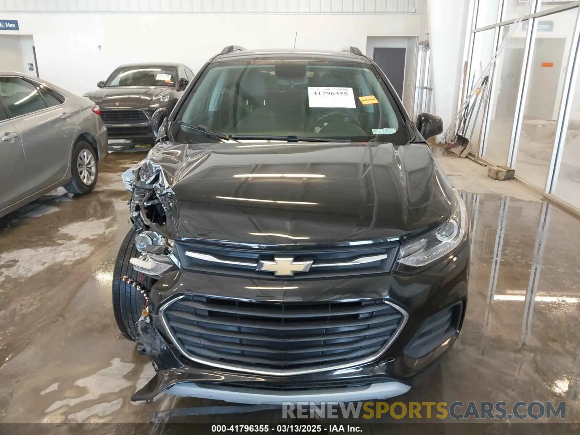 12 Photograph of a damaged car KL7CJLSB6LB018843 CHEVROLET TRAX 2020