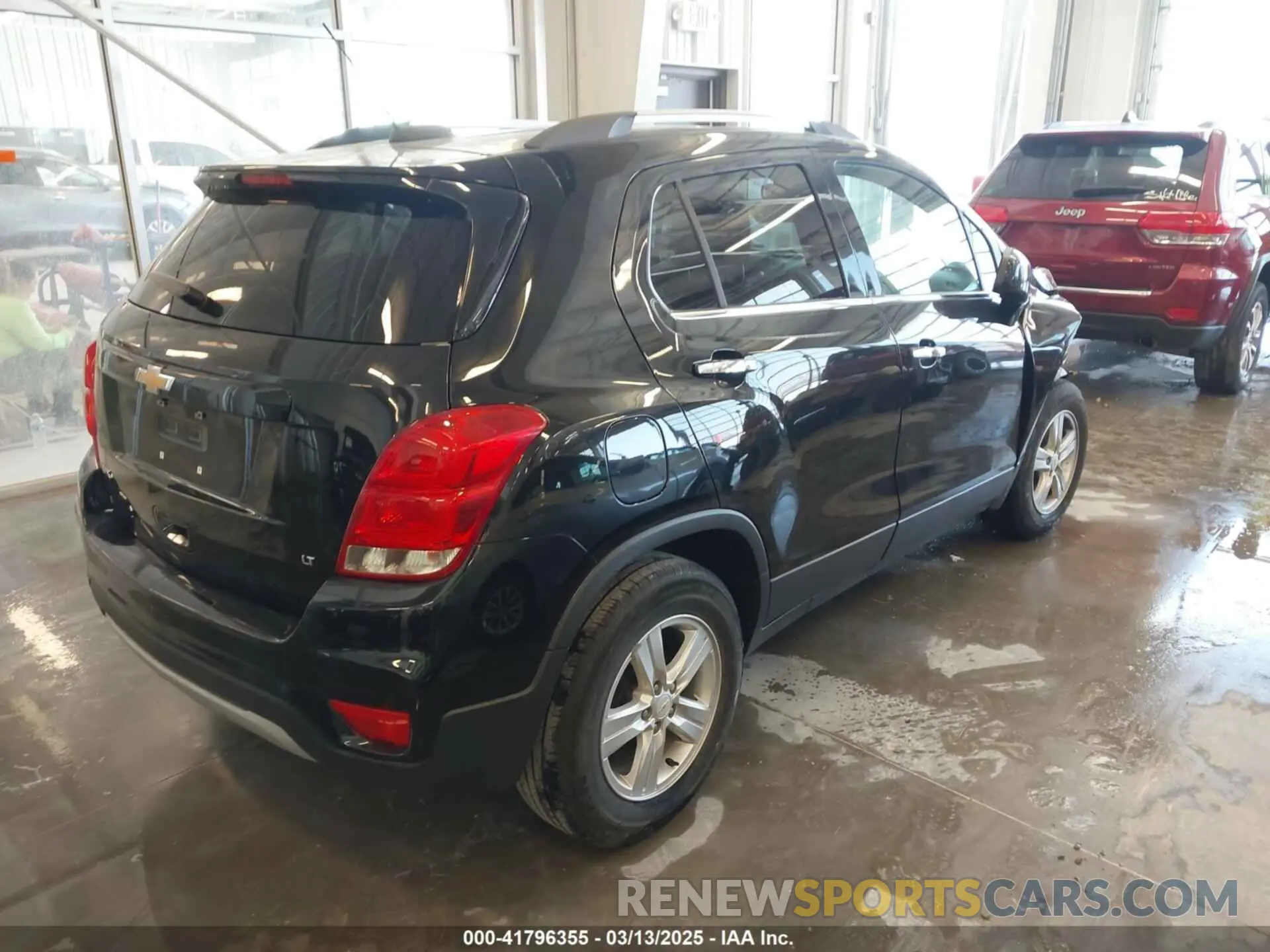 4 Photograph of a damaged car KL7CJLSB6LB018843 CHEVROLET TRAX 2020