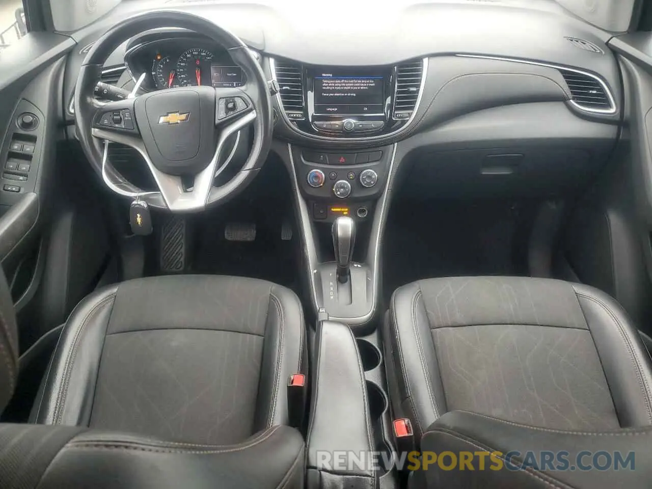 8 Photograph of a damaged car KL7CJLSB6LB025307 CHEVROLET TRAX 2020