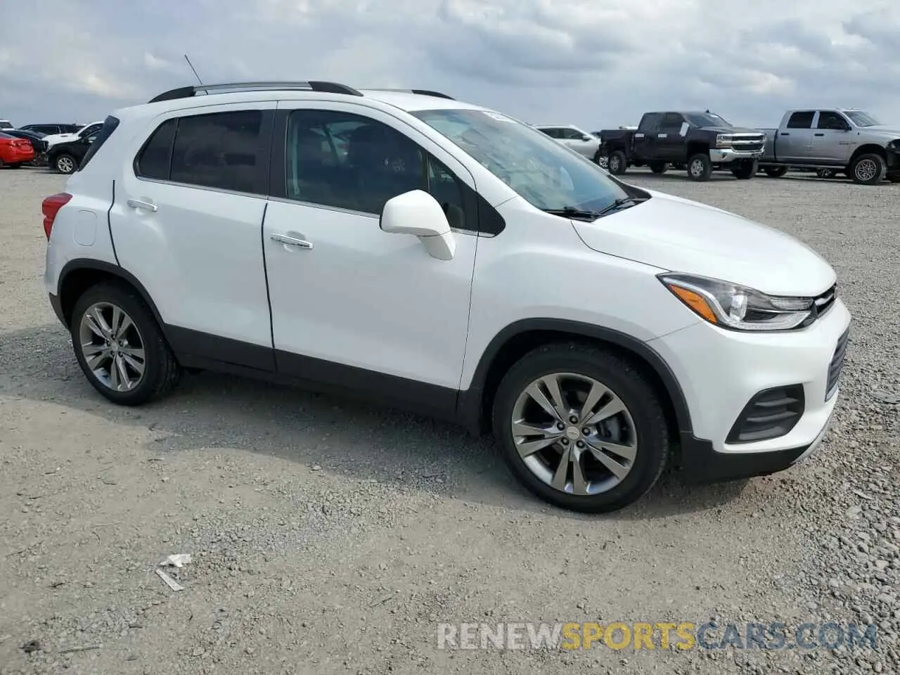4 Photograph of a damaged car KL7CJLSB6LB078377 CHEVROLET TRAX 2020