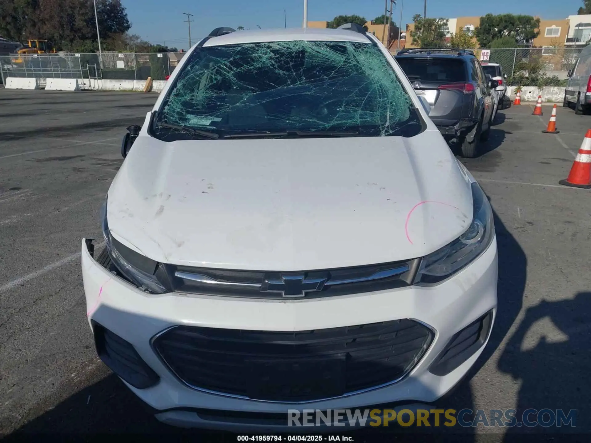 6 Photograph of a damaged car KL7CJLSB6LB325915 CHEVROLET TRAX 2020