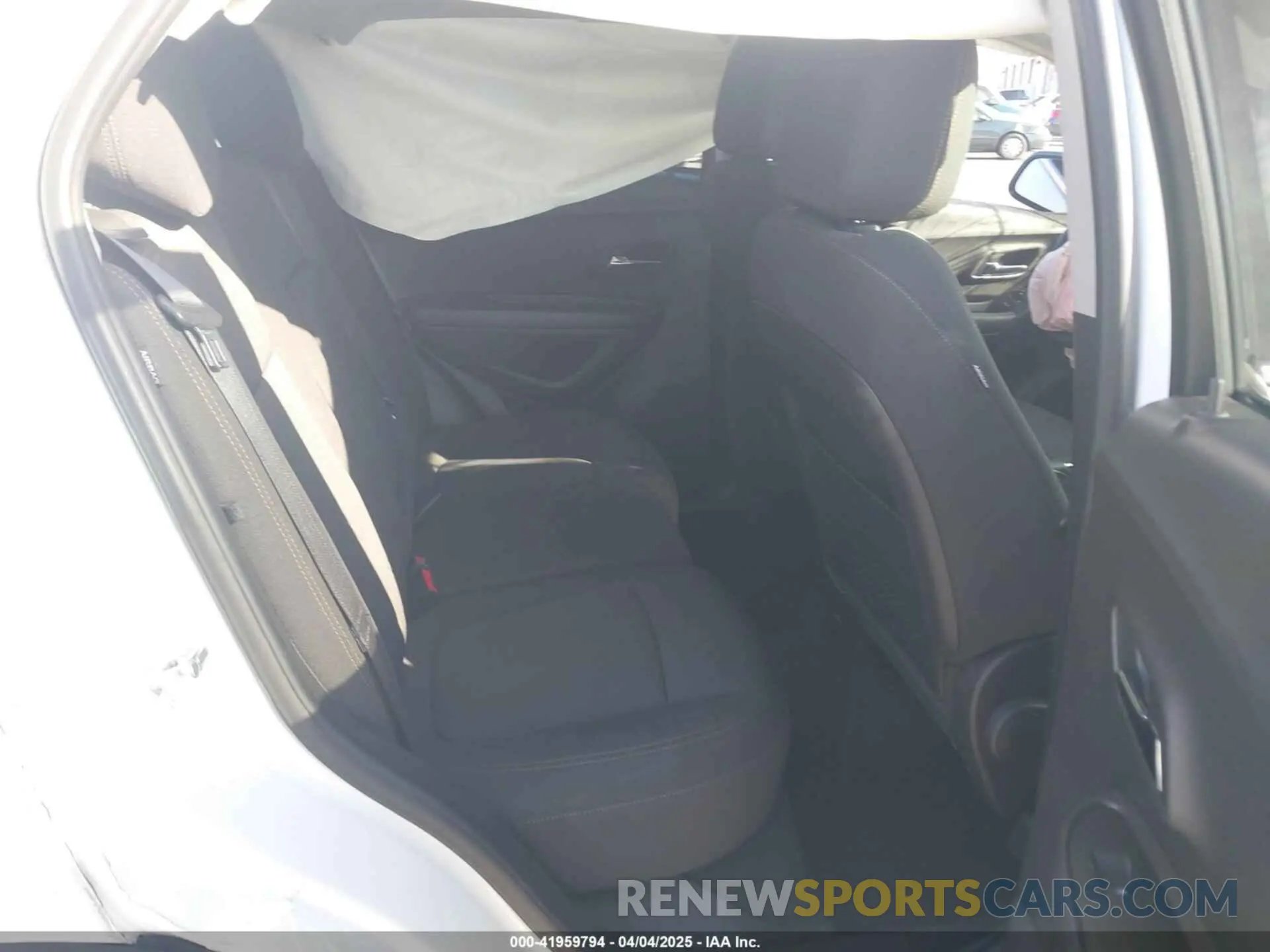 8 Photograph of a damaged car KL7CJLSB6LB325915 CHEVROLET TRAX 2020