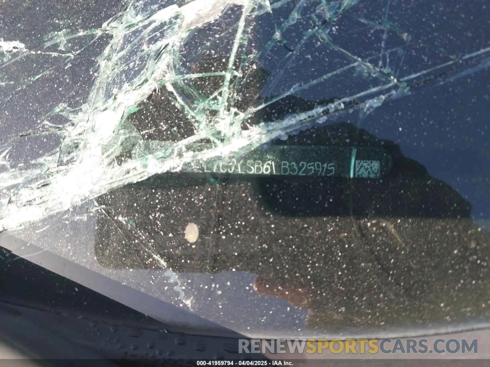 9 Photograph of a damaged car KL7CJLSB6LB325915 CHEVROLET TRAX 2020