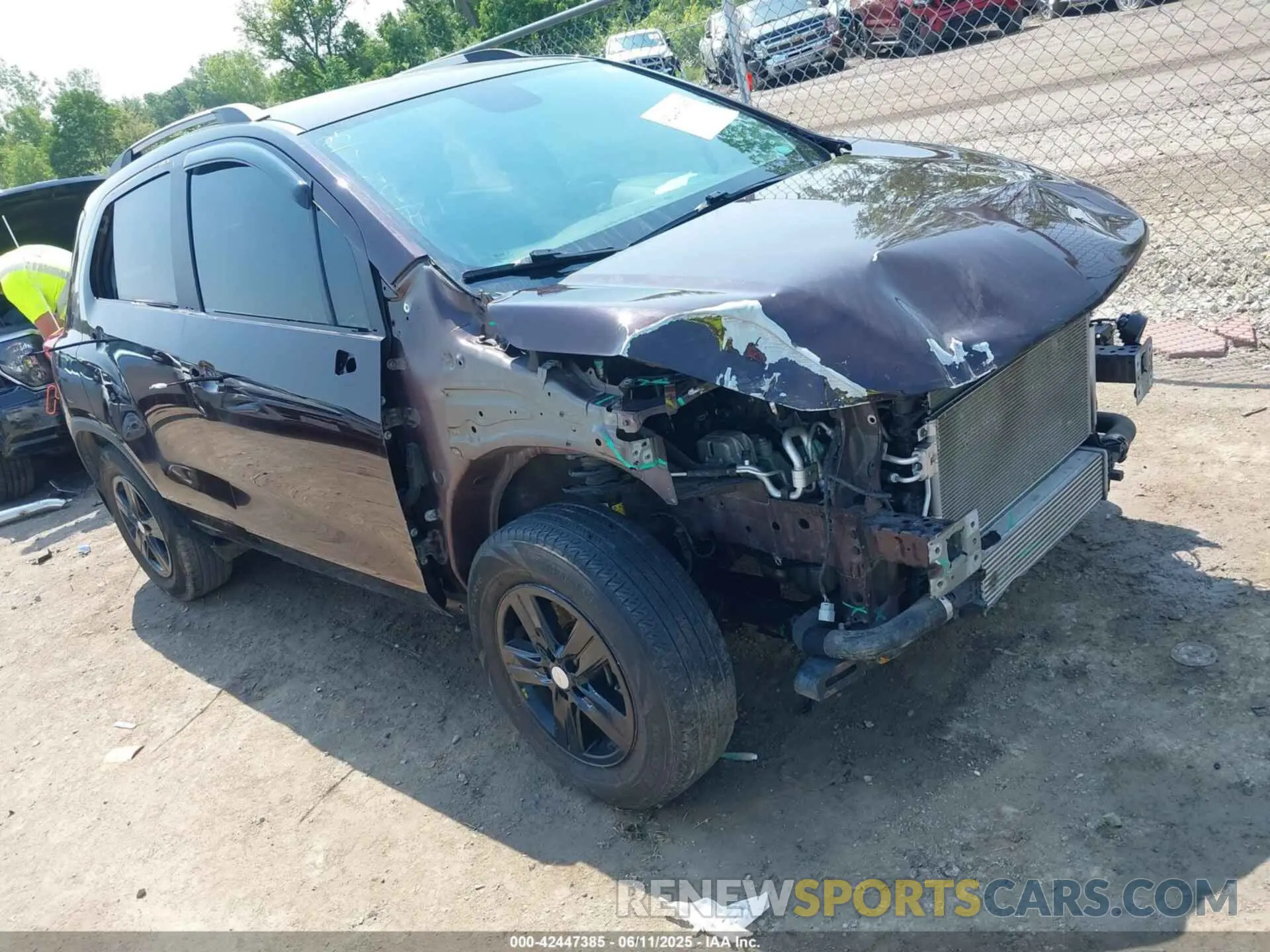 1 Photograph of a damaged car KL7CJLSB6LB341810 CHEVROLET TRAX 2020