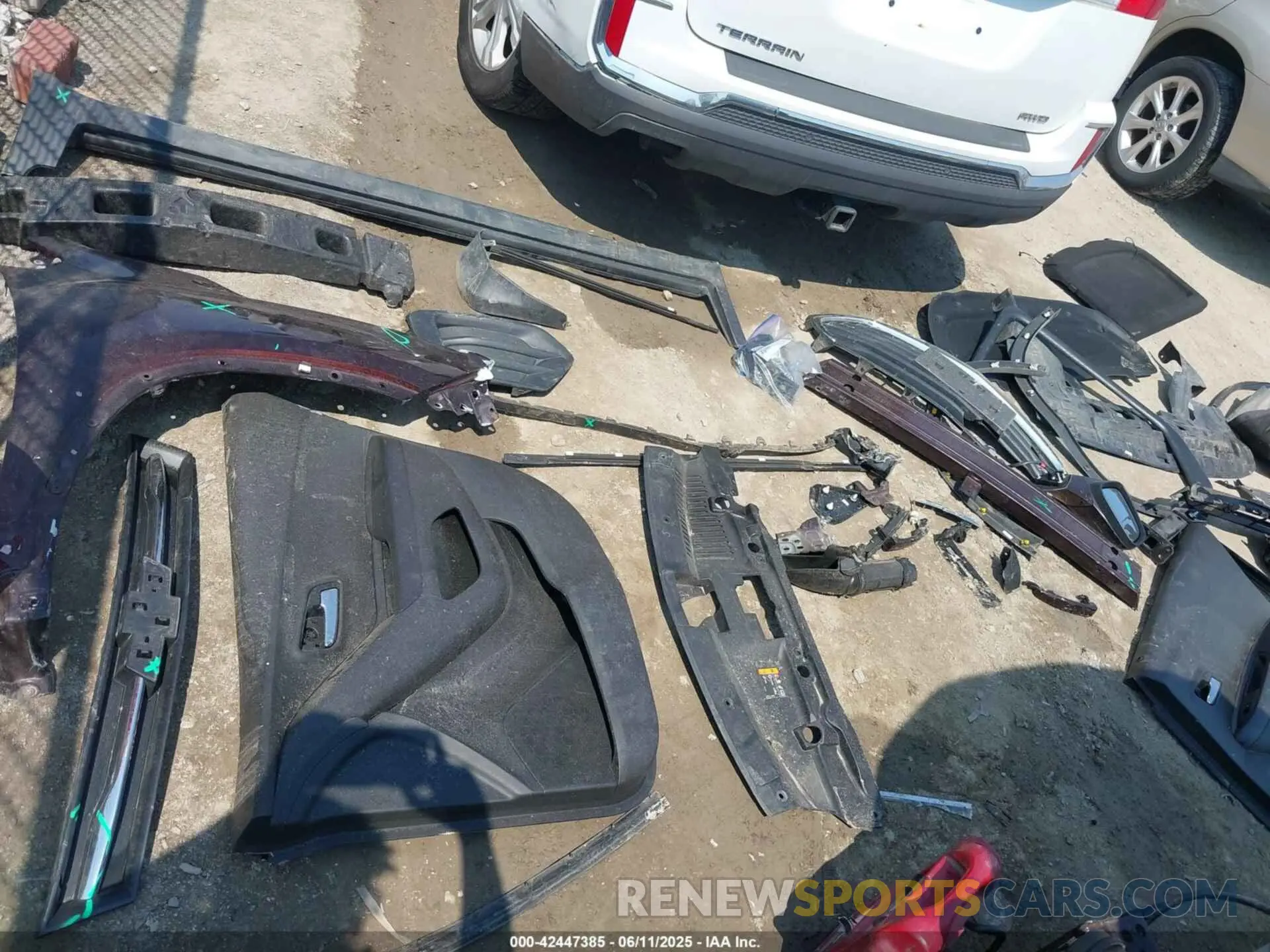 12 Photograph of a damaged car KL7CJLSB6LB341810 CHEVROLET TRAX 2020