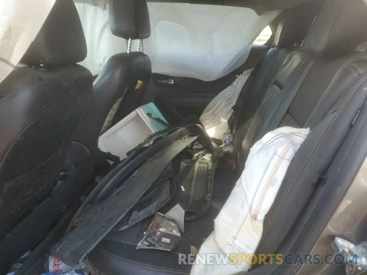 11 Photograph of a damaged car KL7CJLSB6LB344030 CHEVROLET TRAX 2020