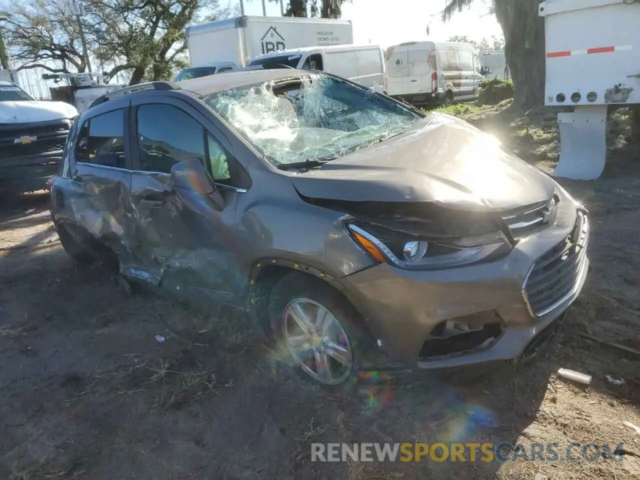 4 Photograph of a damaged car KL7CJLSB6LB344030 CHEVROLET TRAX 2020