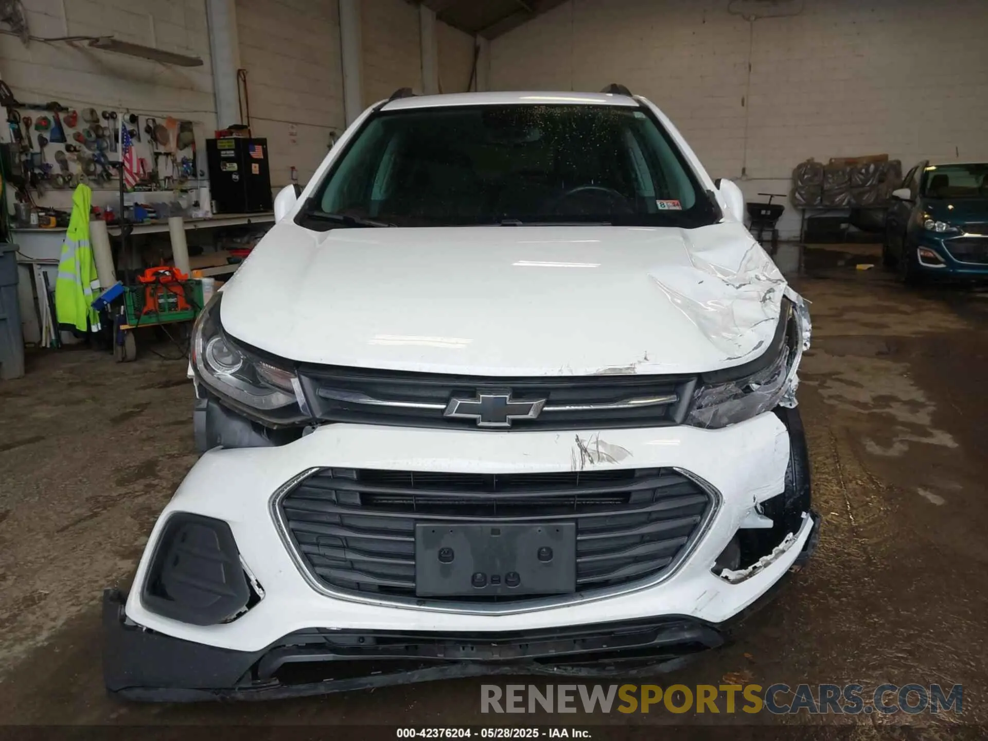 12 Photograph of a damaged car KL7CJLSB7LB069297 CHEVROLET TRAX 2020