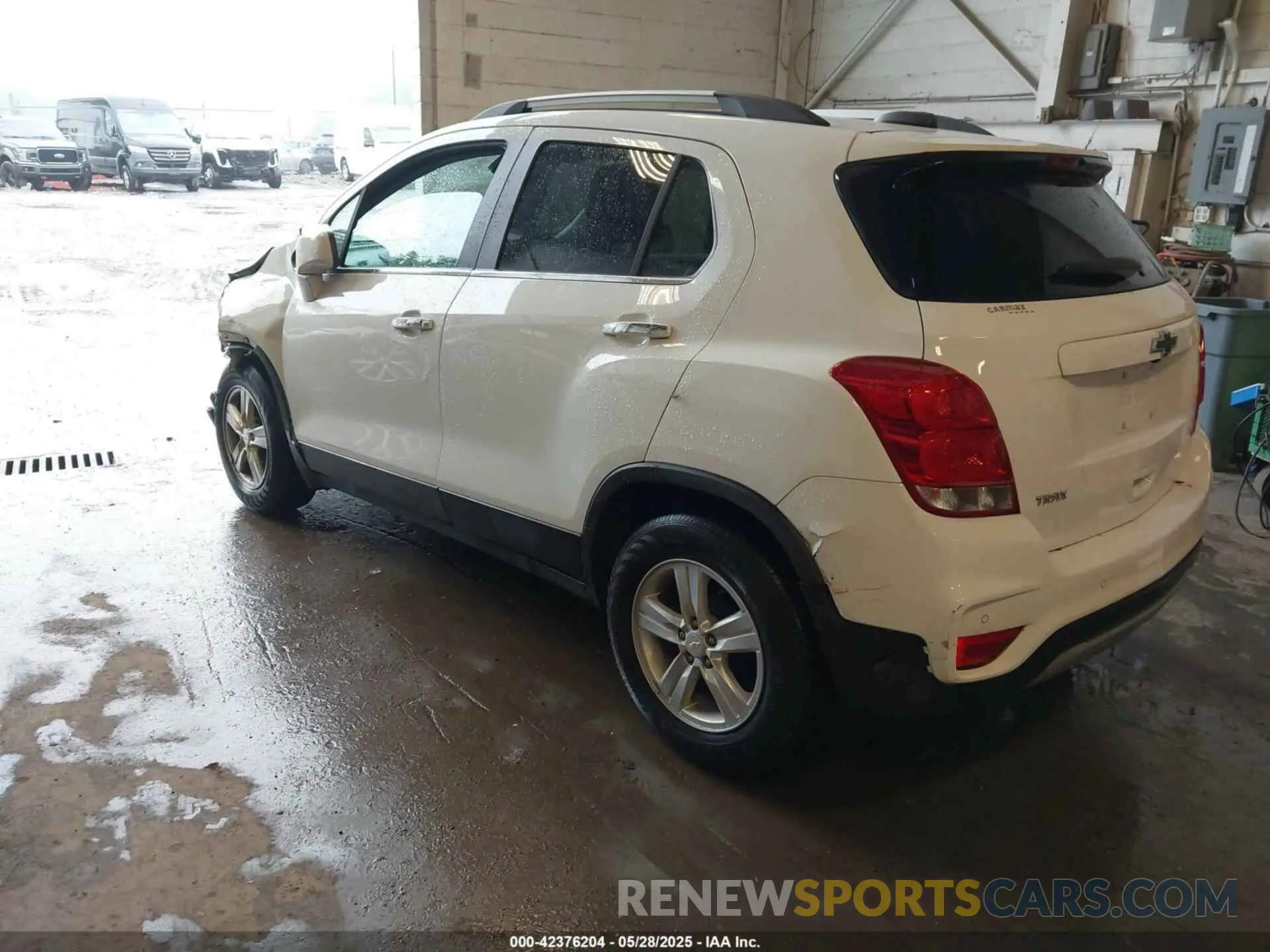 3 Photograph of a damaged car KL7CJLSB7LB069297 CHEVROLET TRAX 2020