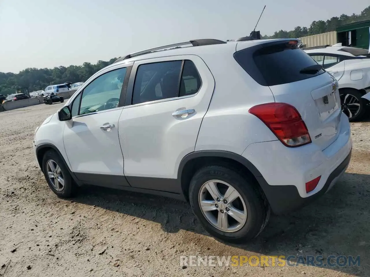 2 Photograph of a damaged car KL7CJLSB7LB091509 CHEVROLET TRAX 2020