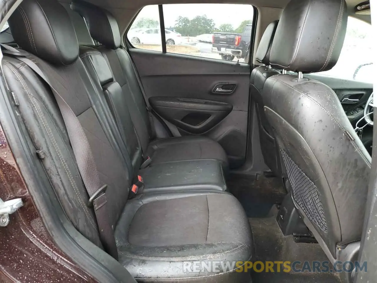 11 Photograph of a damaged car KL7CJLSB7LB342514 CHEVROLET TRAX 2020