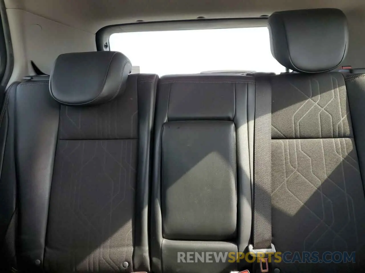 10 Photograph of a damaged car KL7CJLSB8LB025440 CHEVROLET TRAX 2020