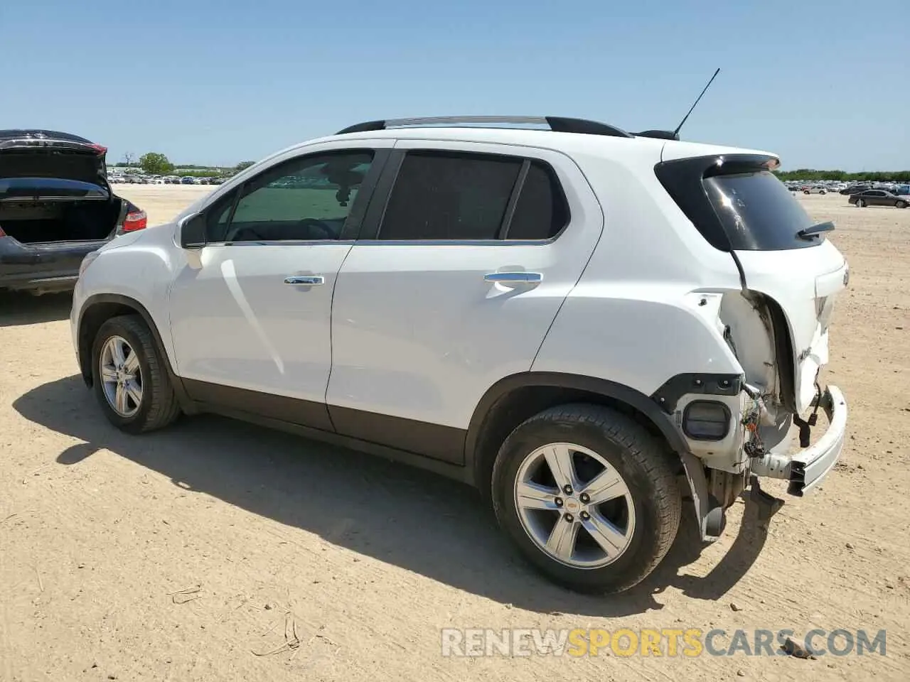 2 Photograph of a damaged car KL7CJLSB8LB040892 CHEVROLET TRAX 2020