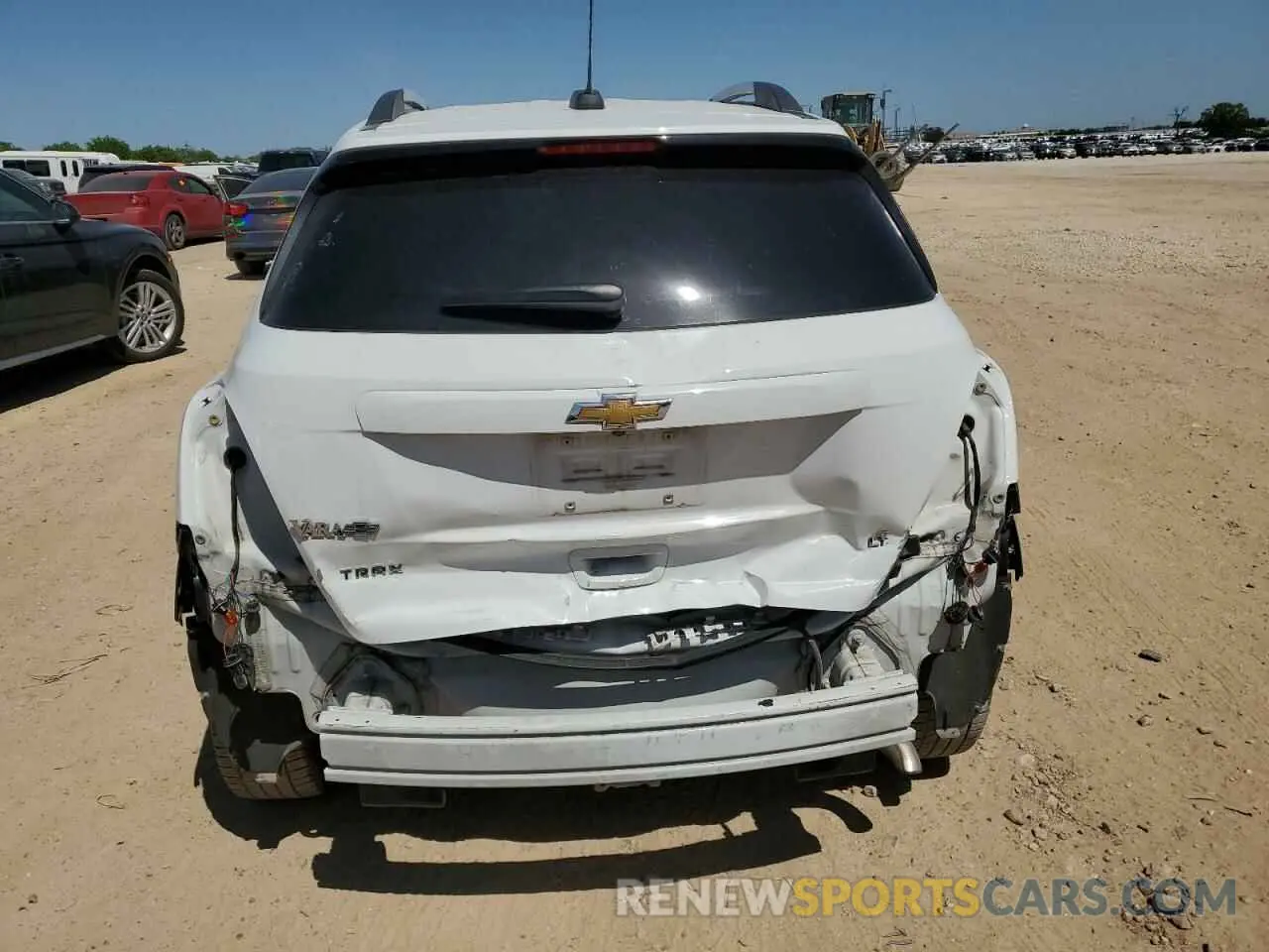 6 Photograph of a damaged car KL7CJLSB8LB040892 CHEVROLET TRAX 2020