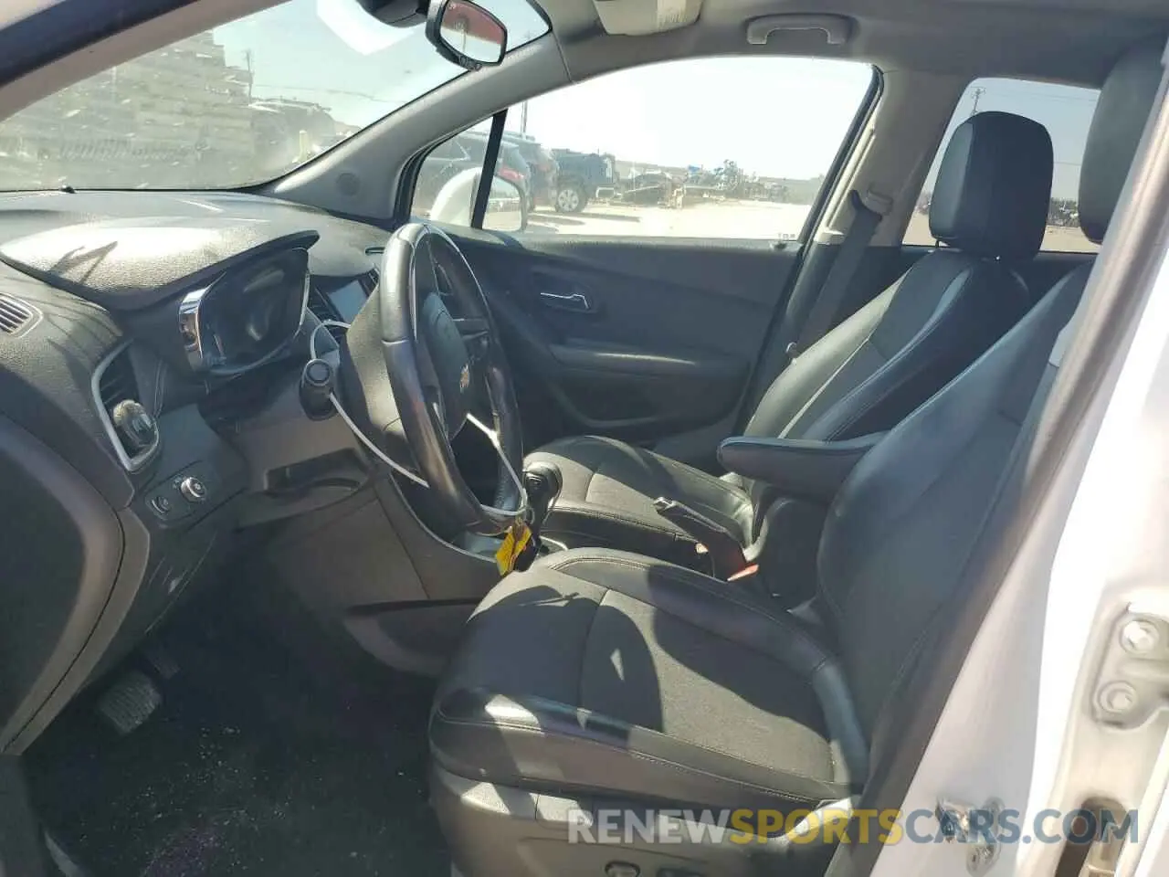 7 Photograph of a damaged car KL7CJLSB8LB058390 CHEVROLET TRAX 2020