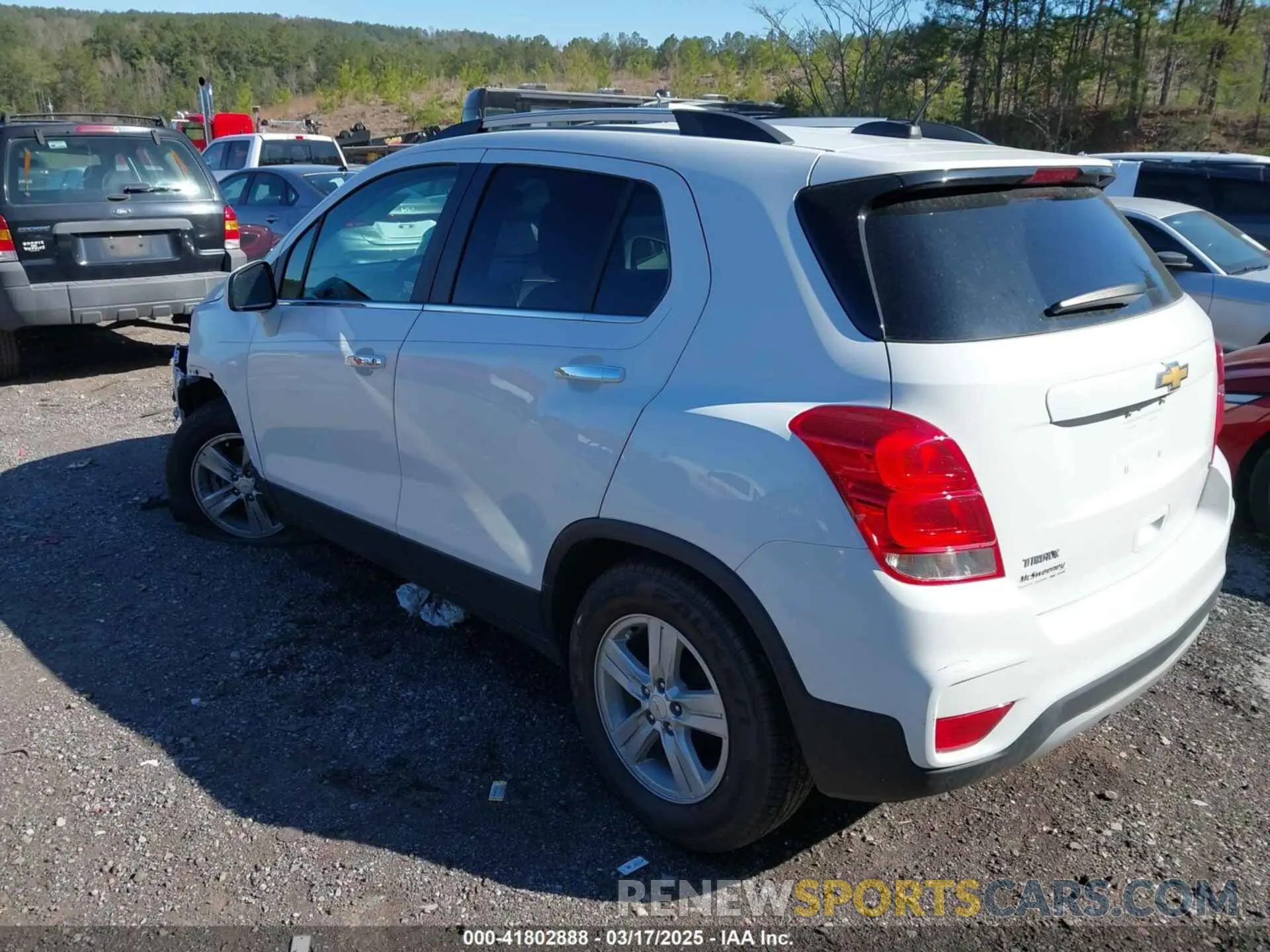 3 Photograph of a damaged car KL7CJLSB9LB005813 CHEVROLET TRAX 2020